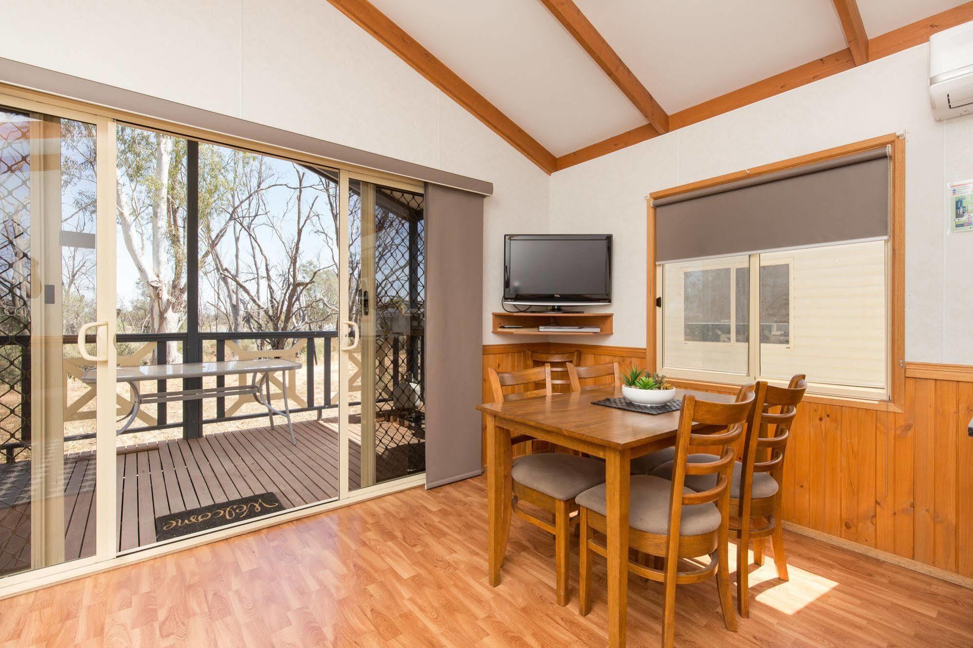 Nrma Mildura Riverside Holiday Park Bagian luar foto
