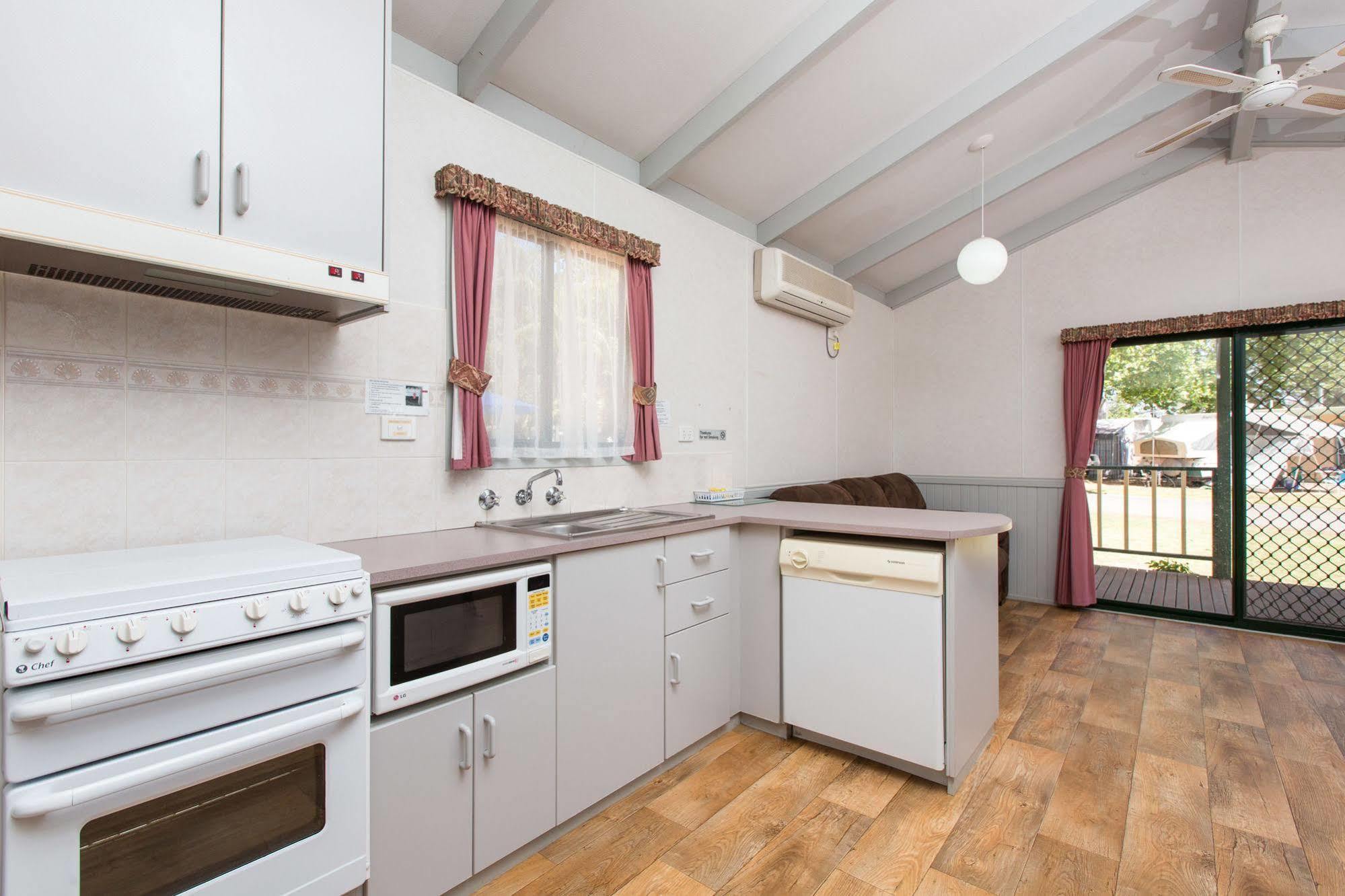Nrma Mildura Riverside Holiday Park Bagian luar foto