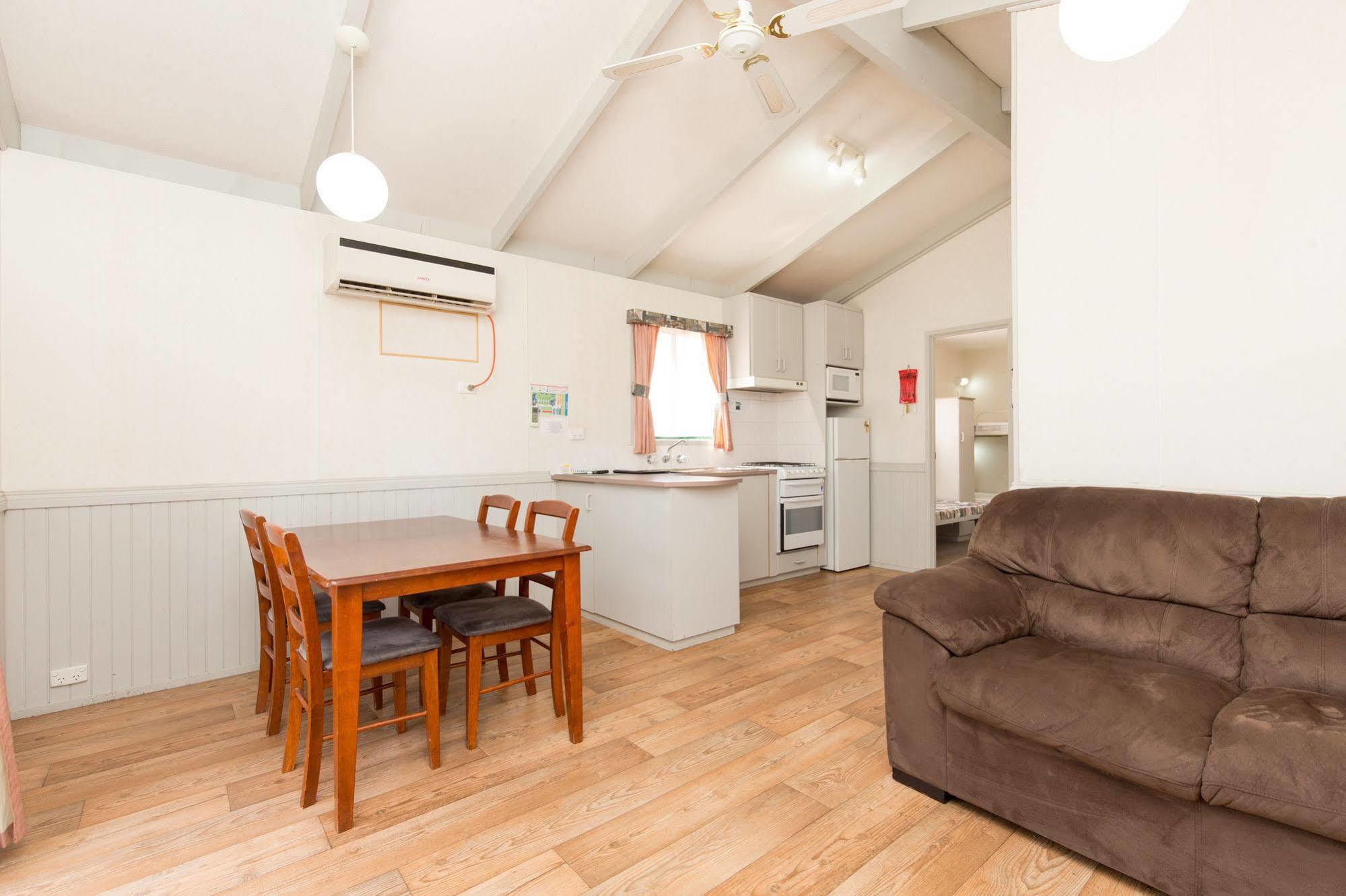 Nrma Mildura Riverside Holiday Park Bagian luar foto